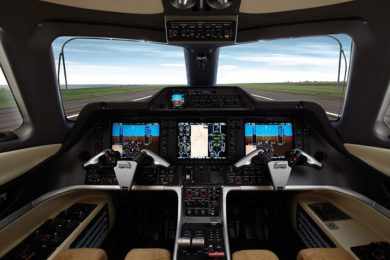 O painel do Phenom possui os equipamentos mais avançados da aviação (Embraer)