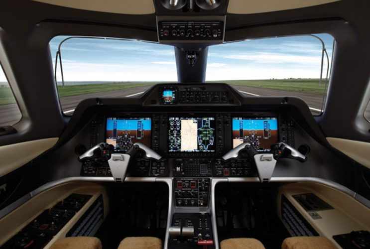 O painel do Phenom possui os equipamentos mais avançados da aviação (Embraer)