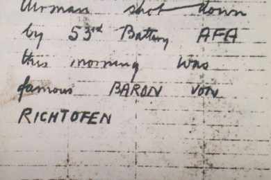Documento australiano indicando a abate e morte de Barão Vermelho (Domínio Público)