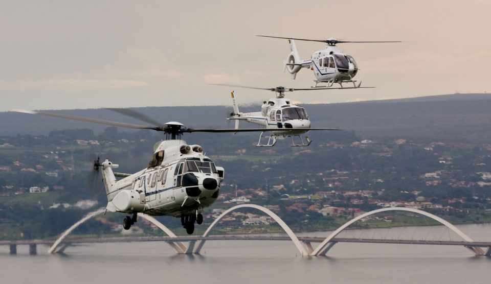 A frota de transporte oficial também conta com helicópteros de alta performance (FAB)