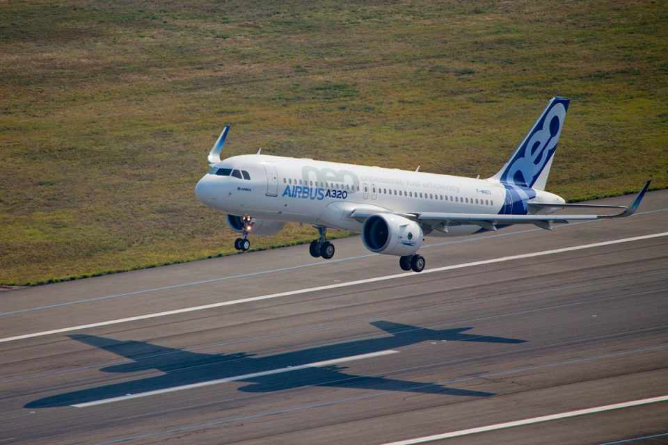 O A320neo pode alcançar a velocidade máxima de 870 km/h (Airbus)