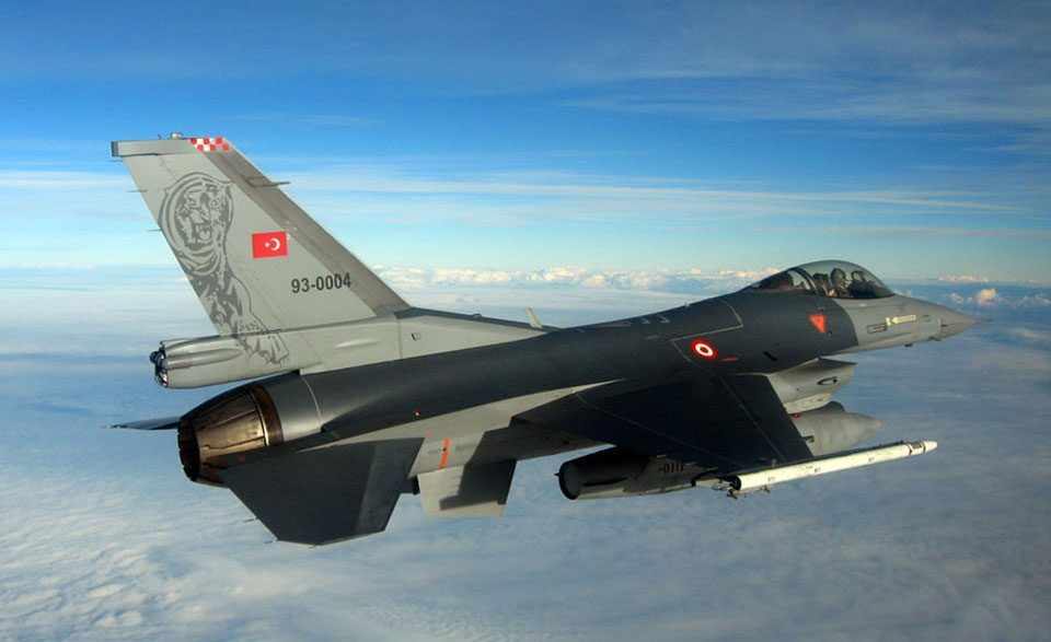 O avião russo foi atacado por um caça F-16 da Turquia (THK)