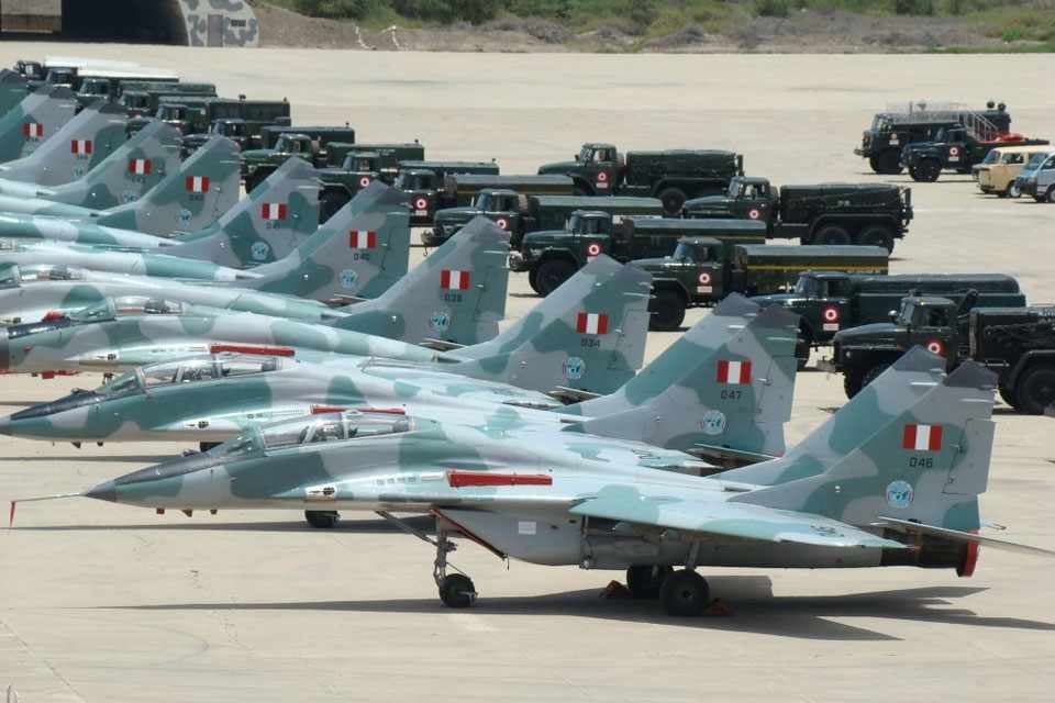 Vai encarar? O Peru possui os perigosos caças russos MiG-29 (FAP)