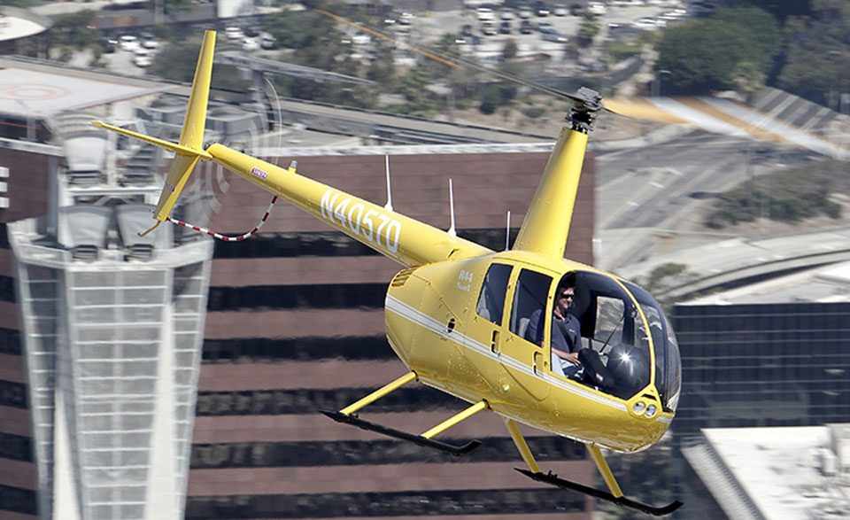 O Robinson R44 é um dos helicópteros mais comuns no movimentado espaço aéreo de São Paulo (Robinson Helicopter Company)