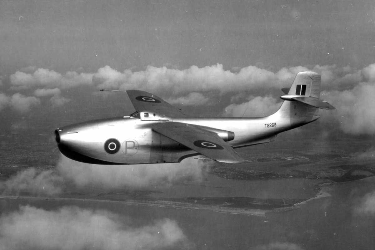 O SARO SR A.1 foi uma tentativa de levar os jatos para o mar sem a necessidade de porta-aviões (Coleção Solent Sky)