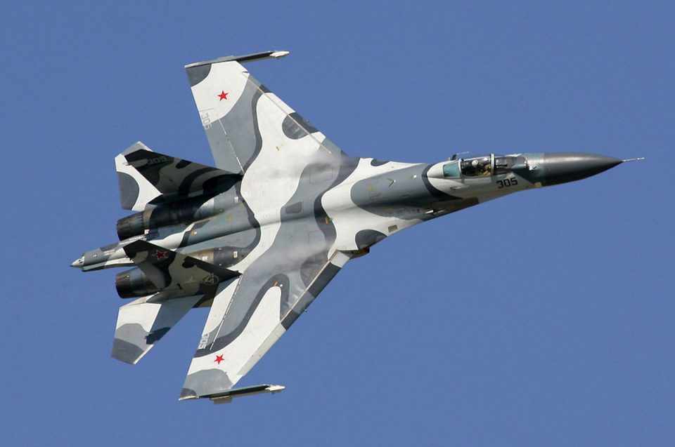 O governo russo também enviou caças Su-27 para a zona de guerra (Ministério da Defesa da Rússia)
