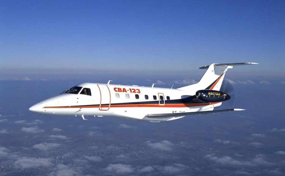 A indústria argentina também participou do desenvolvimento do CBA 123 (Embraer)