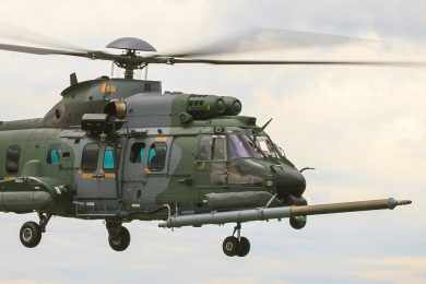 Helicópteros da FAB agora podem ser reabastecidos em voo