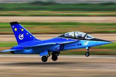 Jato chinês: o L-15 serve principalmente para a formação de novos pilotos de caça (domínio público)