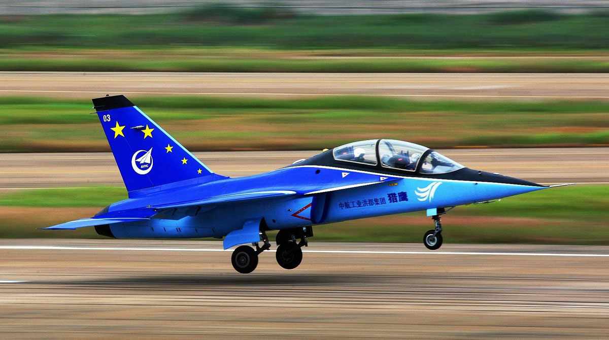 Jato chinês: o L-15 serve principalmente para a formação de novos pilotos de caça (domínio público)