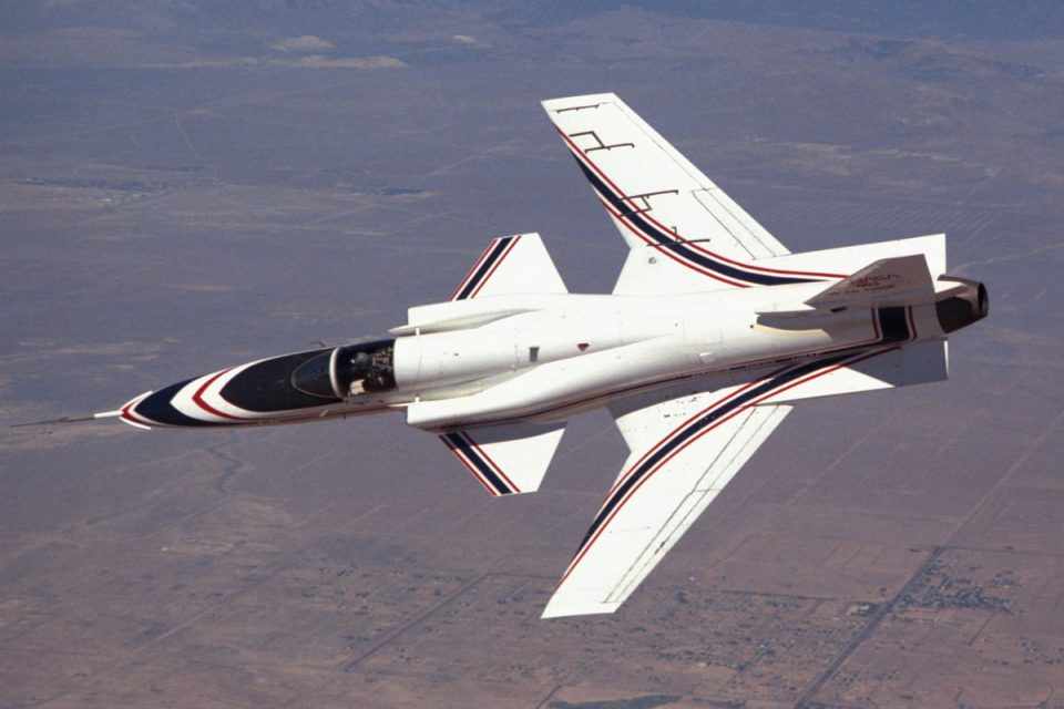 O Grumman X-29 foi um avião experimental baseado no caça F-5 Tiger (NASA)