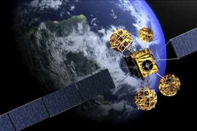 O satélite de defesa do Brasil será posicionado a 360 km da Terra (FAB)