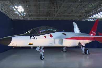 Japão apresenta seu primeiro avião “invisível”