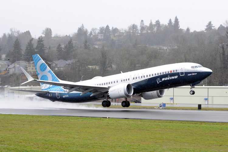O 737 MAX 8 tem capacidade para transportar até 175 passageiros (Boeing)