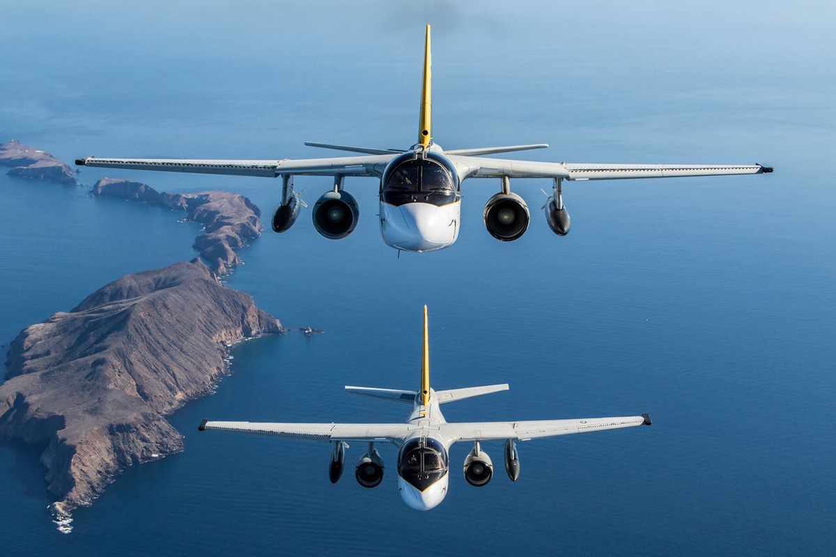 Os dois últimos Viking eram utilizados em testes e avaliações de voo (US Navy)