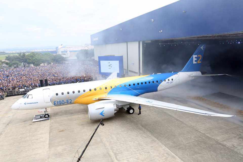 O novo Embraer E-190 E2 é o avião comercial mais avançado já desenvolvido no Brasil (Embraer)