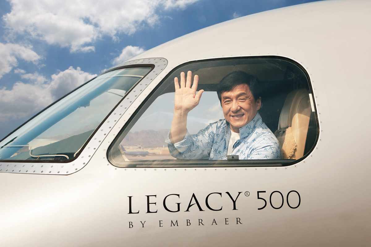 O ator Jackie Chan se tornou o primeiro cliente do Legacy 500 na China (Divulgação)
