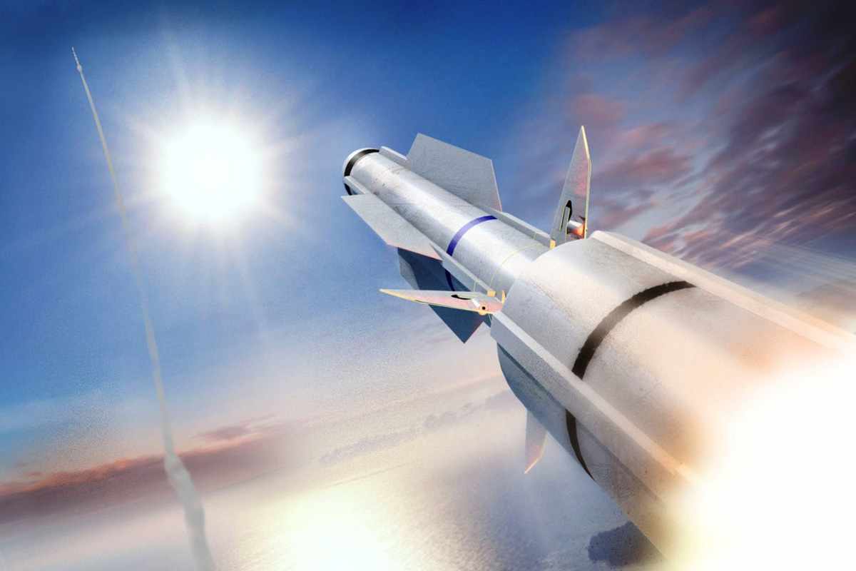 A Rússia planeja modificar seus mísseis balísticos para interver contra possíveis ameaças de meteoros (Raytheon)