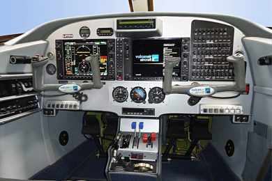 Os equipamentos eletrônicos dos aviões da Vulcanair são fornecidos pela Garmin (Vulcanair)