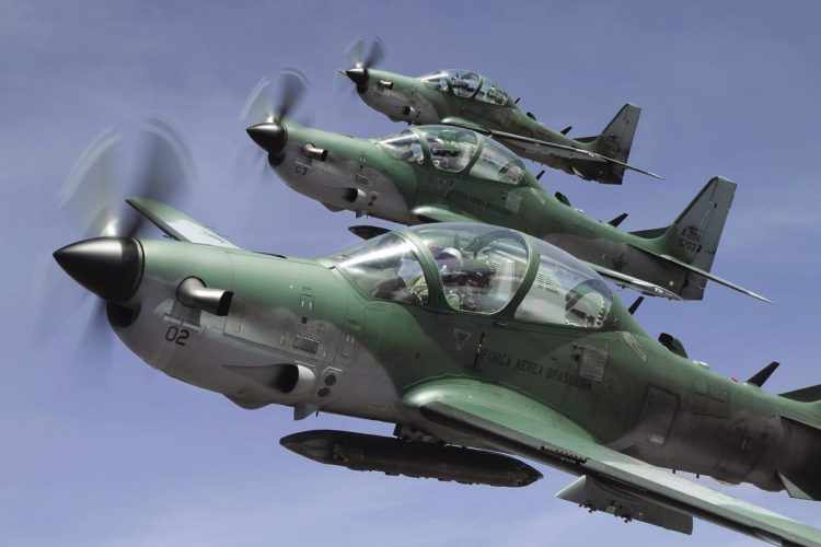 Além do Brasil, o Super Tucano também é operado em outros 10 países (Embraer)