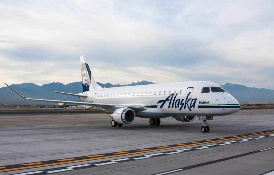 Jatos da Embraer já voam com as cores da Alaska Airlines (Divulgação)