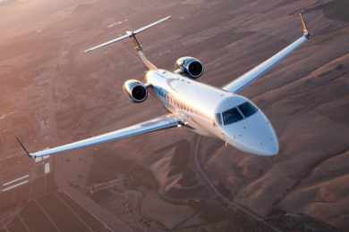 O Legacy 650 pode transportar até 19 ocupantes (Embraer)