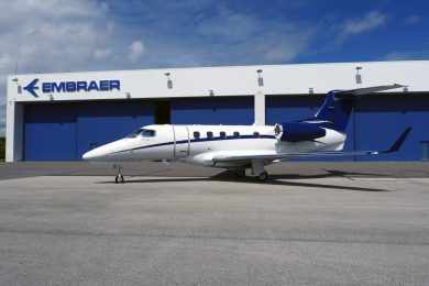 O Embraer Phenom 300 pode transportar até nove passageiros (Embraer)