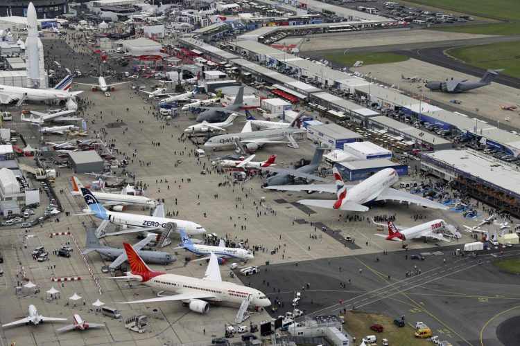 Imagem aérea do Le Bourget, em Paris (Divulgação)