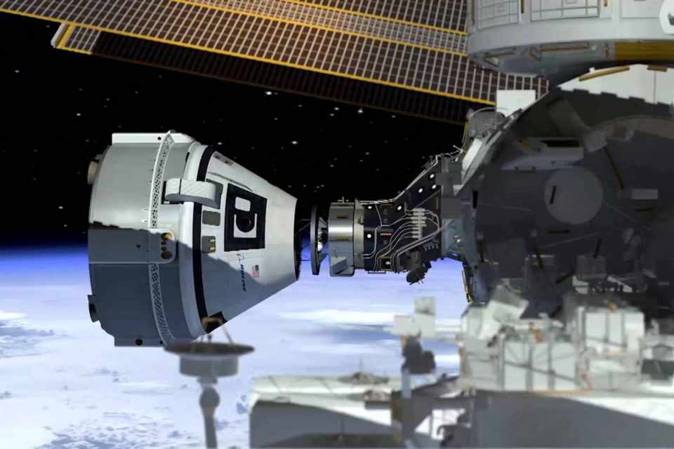 Segundo a Boeing, a operação de acoplamento com ISS será realizada por comandos automáticos (Boeing)