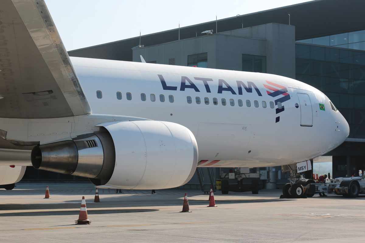 A aviação brasileira está perdendo passageiros em voos domésticos e internacionais (LATAM)
