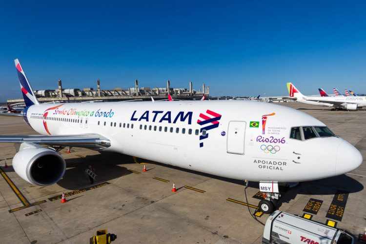 O 767 é um dos principais jatos da Latam em voos de longo alcance; a frota da empresa tem mais de 20 unidades (LATAM)