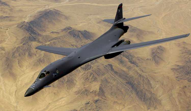 Com a aquisição da Rockwell, o B-1 Lancer passou para o quadro da Boeing (USAF)