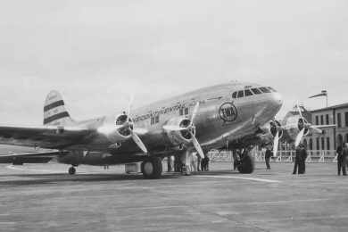 O Boeing 307 Stratoliner foi o primeiro avião comercial com cabine pressurizada (Domínio Público)