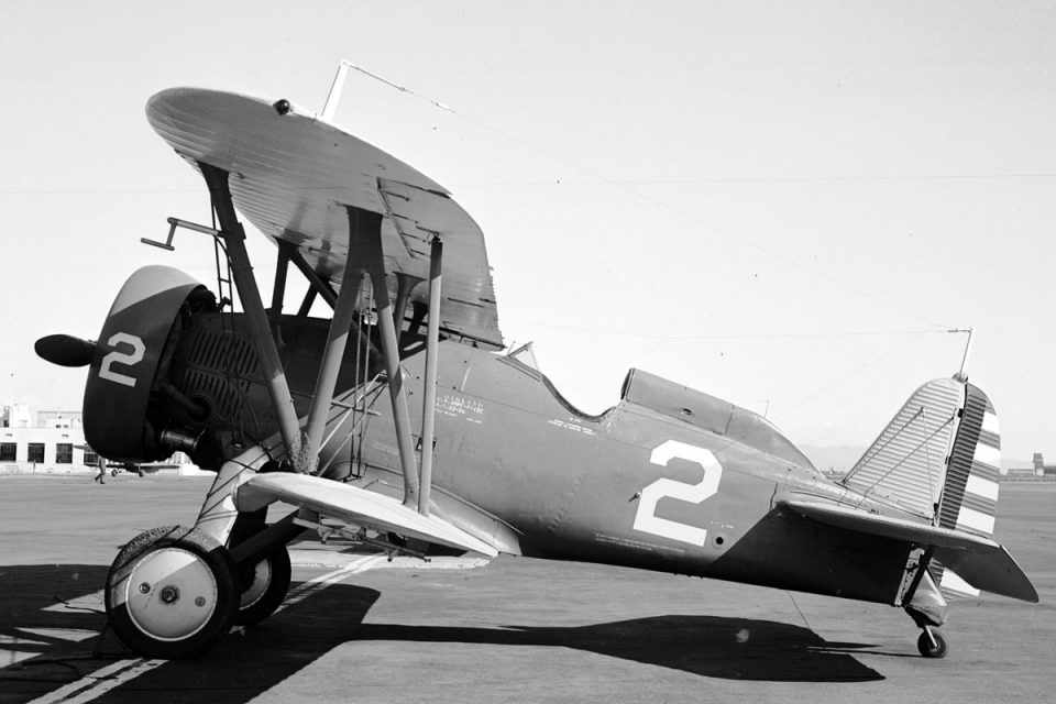 O F4B foi o primeiro caça projetado pela Boeing, no final da década de 1920 (Domínio Público)