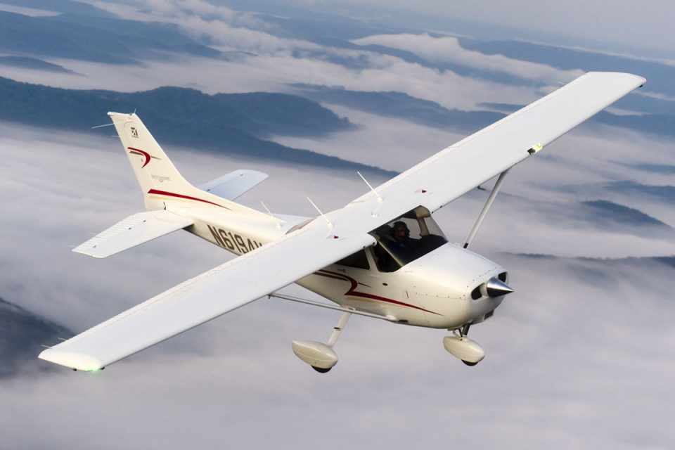 O Cessna 172 "zero km" é avaliado em cerca de US$ 360 mil (Cessna Aircraft)