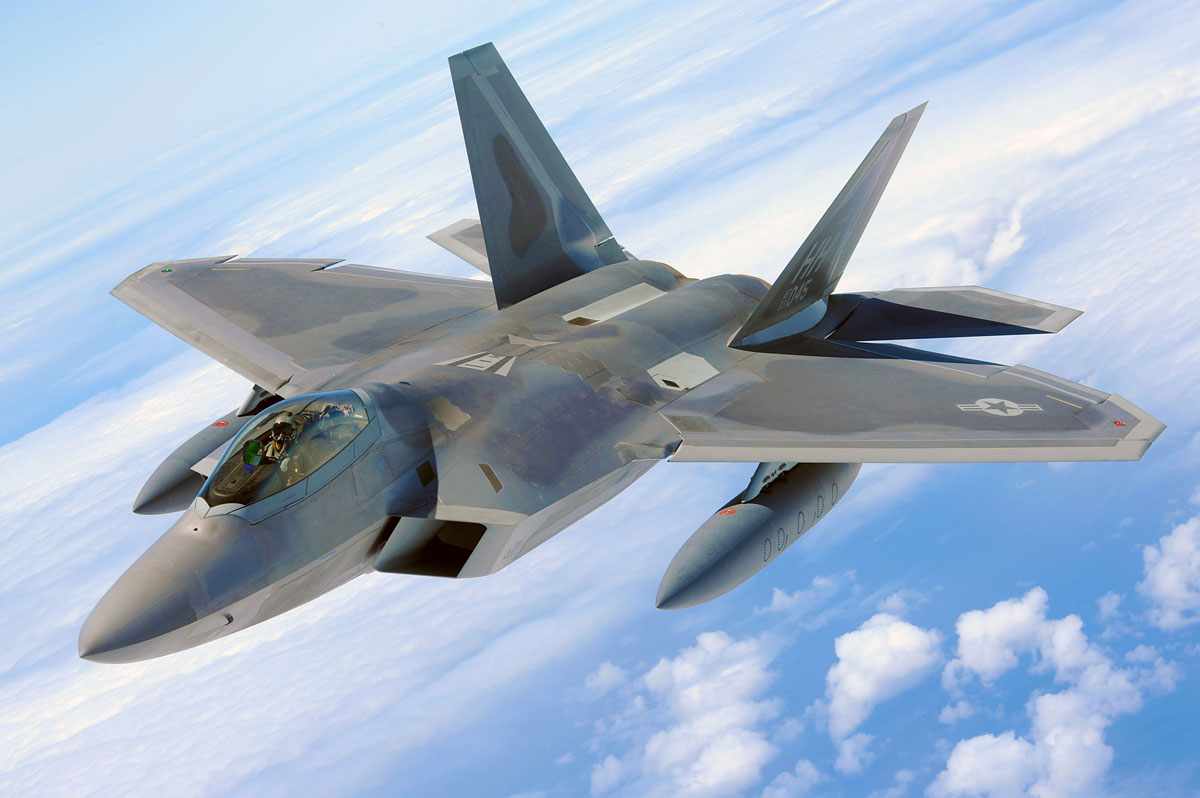 O avançado caça F-22 foi desenvolvido pela Boeing em parceria com a Lockheed Martin (USAF)