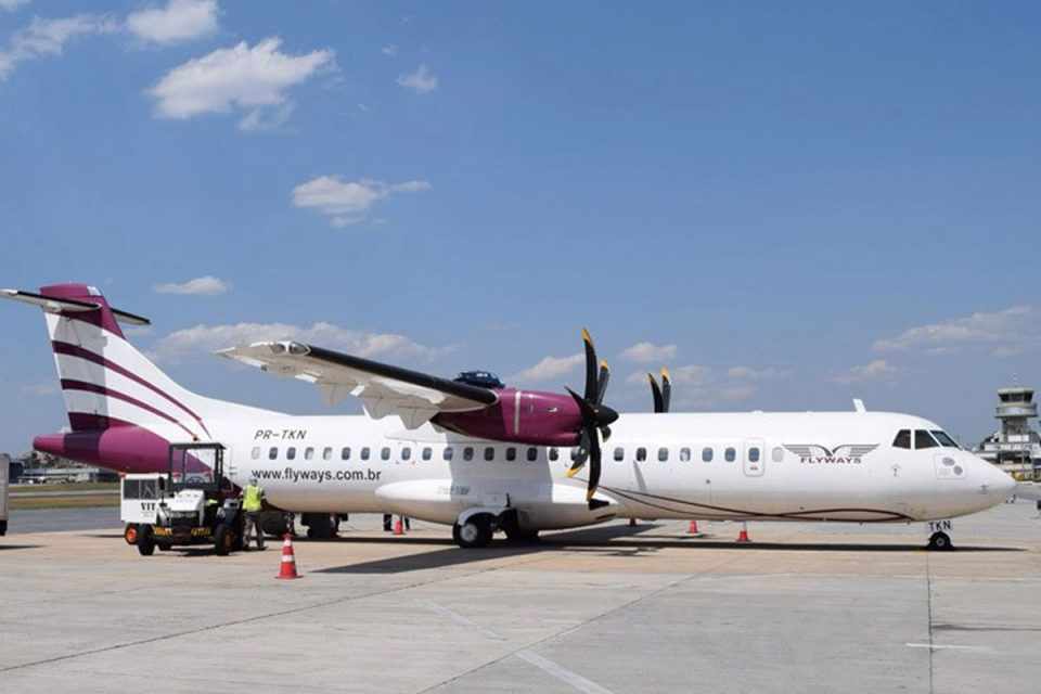 A Flyways opera com aeronaves turbo-hélice ATR 72 (RioGaleão)