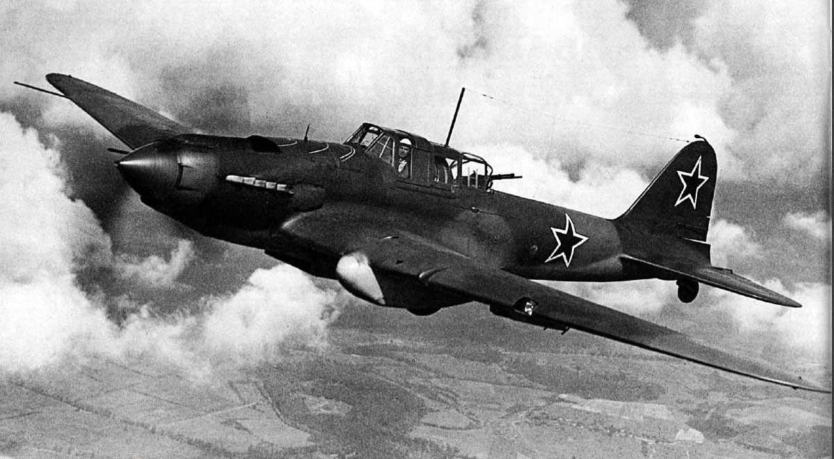 O Il-2 foi um dos melhores aviões de ataque ao solo da história (Domínio Público)