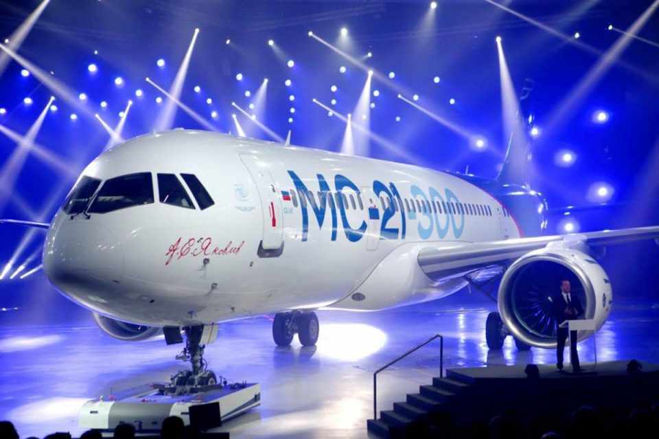 O primeiro protótipo do jato russo MC-21 deve decolar somente em 2017 (UAC)