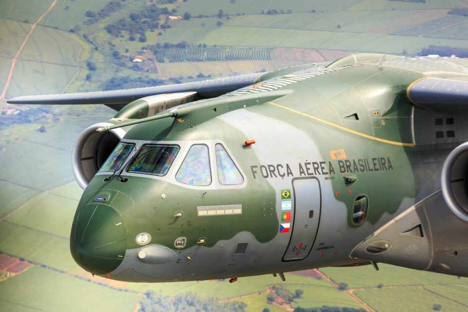 O KC-390 deve estrear com a Força Aérea Brasileira em meados de 2018 (FAB)