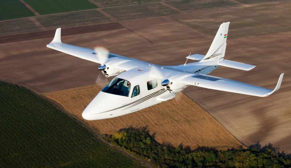A Nasa vai construir seu avião elétrico a partir do bimotor italiano Tecnam P2006T (tecnam Aircraft)