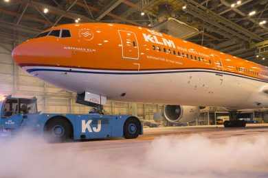 O Boeing 777 com as cores da bandeira holandesa vai voar para o Rio de Janeiro (KLM)