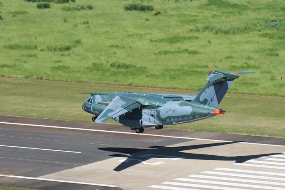 O KC-390 foi um dos principais destaques do salão de Farnborough (Embraer)