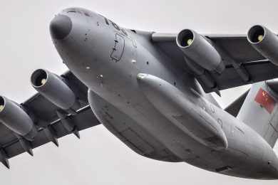 O cargueiro chinês Y-20 tem autonomia de até 10.000 km (Reprodução/Chinese Military Review)