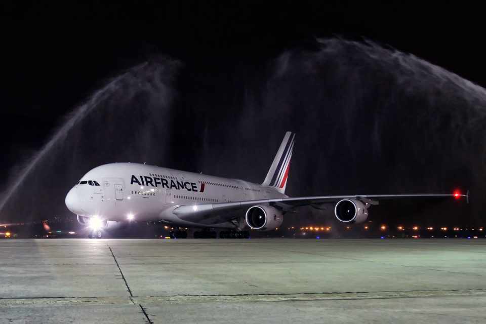 O RIOgaleão é um dos 230 aeroportos no mundo que pode receber o gigantesco A380 (Airbus)