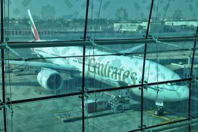 O Boeing 777 antes do voo em Dubai