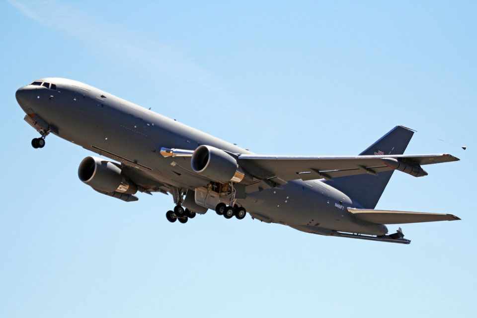 O KC-46A vai substituir o veterano KC-135 Stratotanker, em operação desde a década de 1950 (Divulgação)