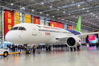 Rollout do COMAC C919