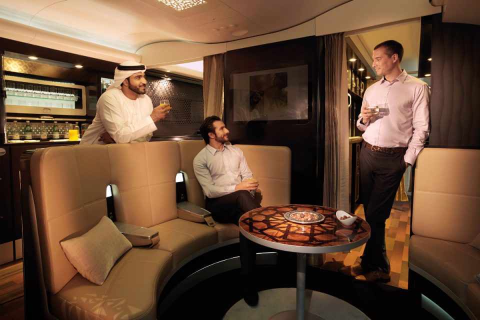 Sala de estar na cabine "Residence", da Etihad; bilhete custa mais de US$ 20 mil (Etihad Airlines)
