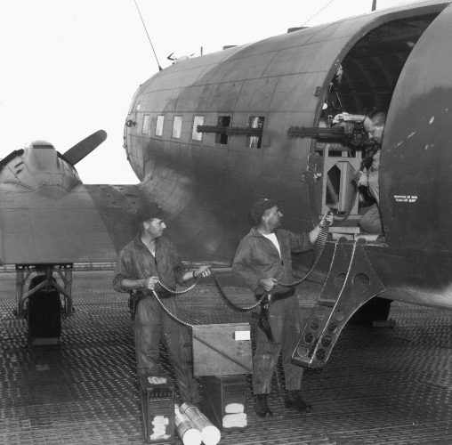 A versão armada do DC-3 foi usada pela primeira vez durante a Guerra do Vietnã (Domínio Público)